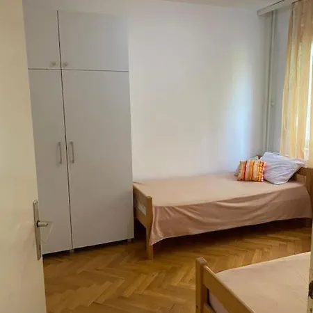 Spacious Family-friendly Apartamento Skopie