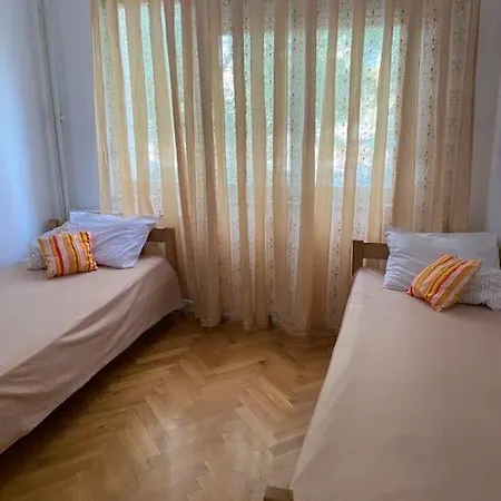 Spacious Family-friendly Apartment