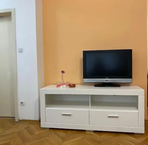 Spacious Family-friendly شقة